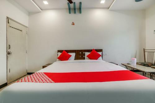 Hotel Oyo 23706 Super Deluxe Guest House
