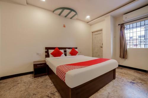 Hotel Oyo 23706 Super Deluxe Guest House
