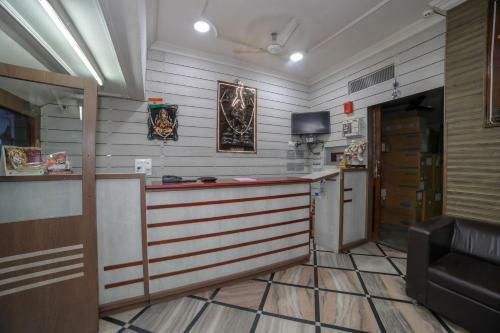 Hotel Oyo 23706 Super Deluxe Guest House