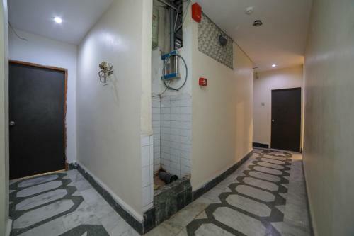 Hotel Oyo 23706 Super Deluxe Guest House