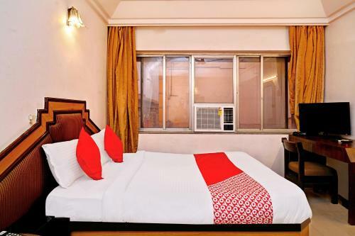 Hotel Oyo Flagship 14469 Darshan Tower Gitanjali