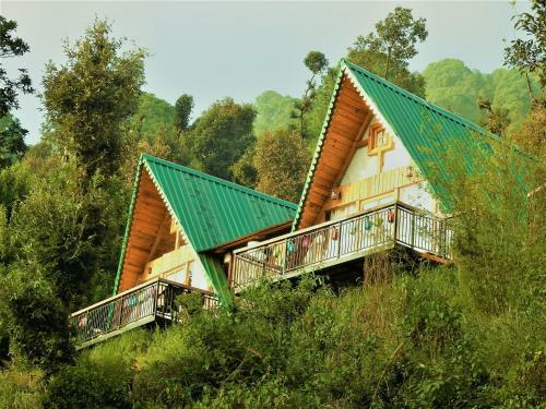 Hotel Chirpingi Birdz Resort