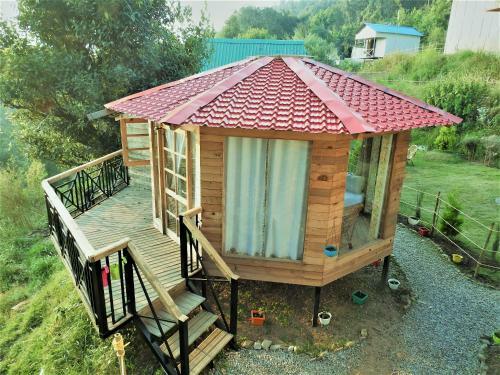 Hotel Chirpingi Birdz Resort