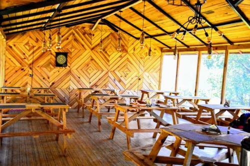 Hotel Chirpingi Birdz Resort