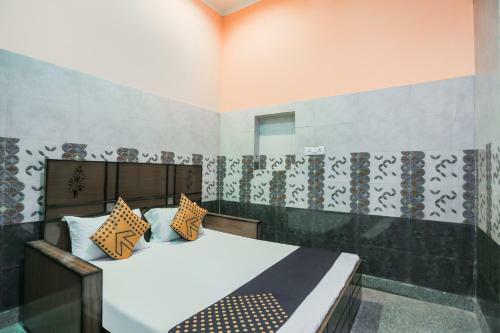 Spot On 65708 Shri Ram Hotel