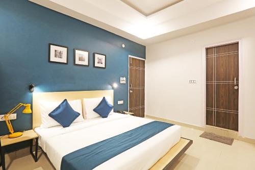 Hotel Silverkey Executive Stays 39691 Mittal Residency Mayur Vihar Phase-1
