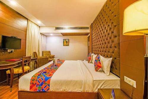 Fabhotel Bollywood Paradise Mahipalpur