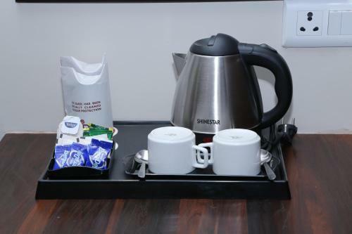 Hotel J P Residency