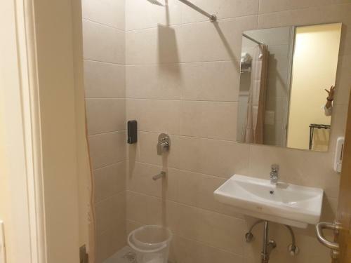Hostal Gk Complex
