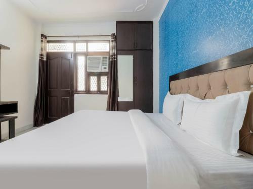 Hotel Oyo 79212 Collection O Blue Diamond