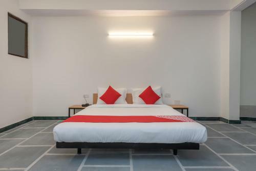 Hotel Oyo Flagship 45264 Opposite Paryavaran Complex Post Office