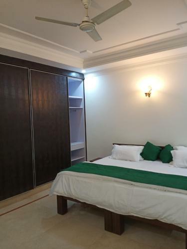 Bed & Breakfast Corporate Home