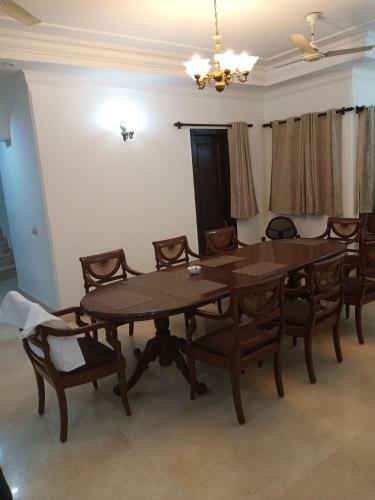 Bed & Breakfast Corporate Home