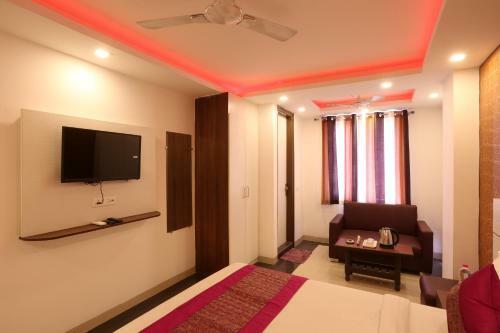 Hotel Ark Suites At Airport