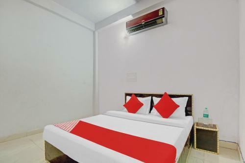 Hotel Oyo 79451 Blue Star