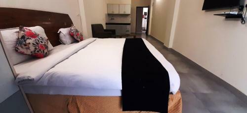 Hotel Classy Residency- Studio Apartments