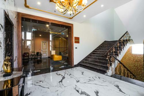 Hotel All Heavens Gold