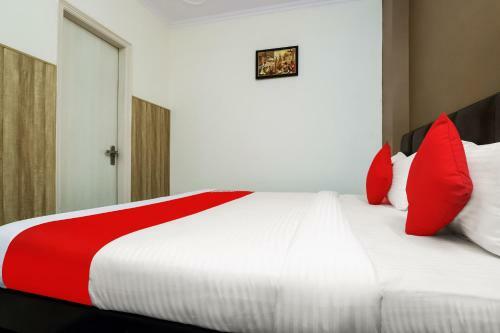 Hotel Oyo 24436 Ymd 7 Grand