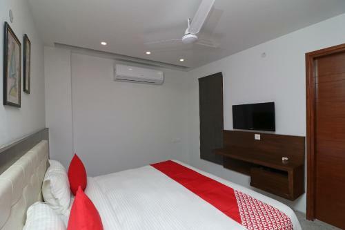 Hotel Oyo 37722 Silver Oak Luxury Comfort Inn