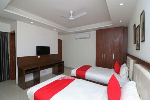 Hotel Oyo 37722 Silver Oak Luxury Comfort Inn