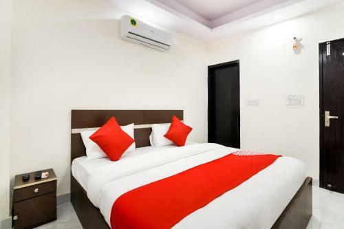 Oyo 67019 Jps Green Hotels