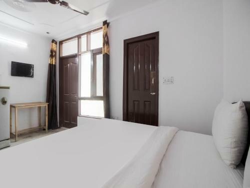 Hostal Oyo 79373 Parth Home Stay