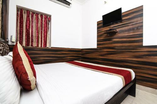 Oyo 16014 Hotel Perfect Palace