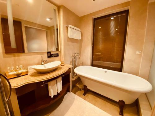 Seven Seas Hotel