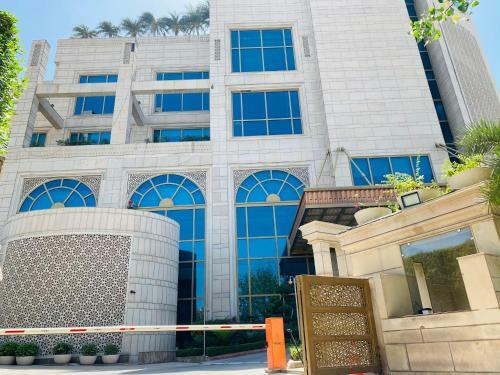 Seven Seas Hotel