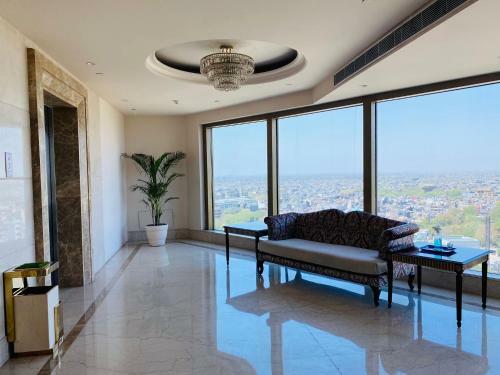 Seven Seas Hotel