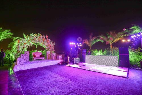 Seven Seas Hotel