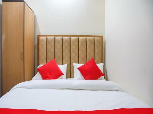 Oyo 75705 Hotel Ars Inn