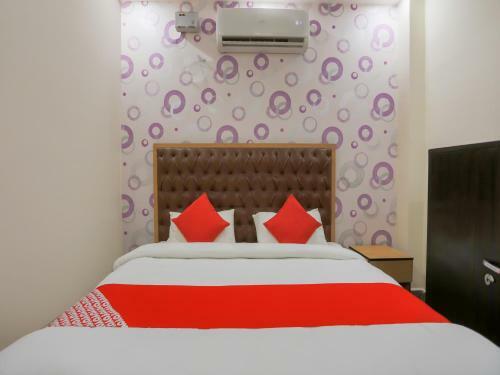 Oyo 75705 Hotel Ars Inn