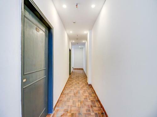 Hotel Oyo Townhouse 74409 Key Rooms
