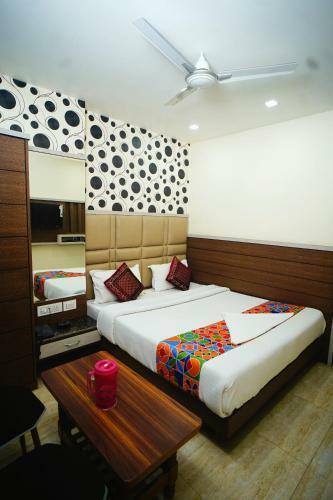 Hotel Delhi Darshan Deluxe