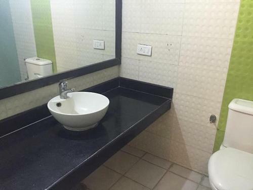 Glt Hotel Radiance Delhi Airport
