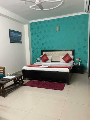 Glt Hotel Radiance Delhi Airport