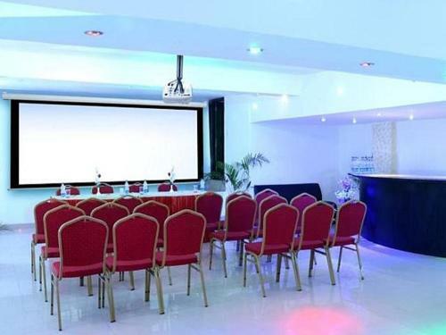 Glt Hotel Radiance Delhi Airport