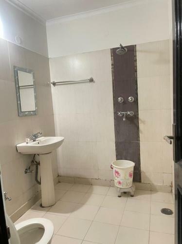 Glt Hotel Radiance Delhi Airport