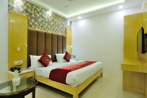 Hotel Yuvraj Deluxe