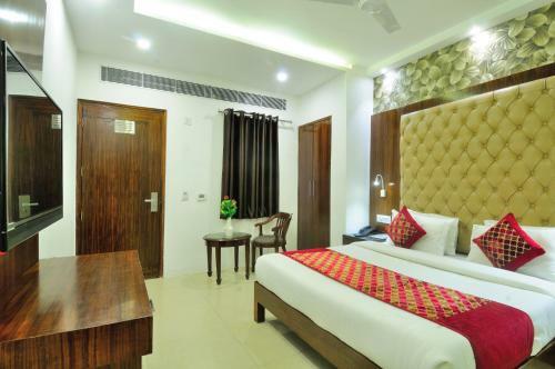 Hotel Yuvraj Deluxe