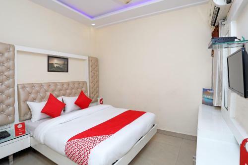 Hotel Oyo 19475 Vijay Inn