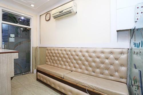 Hotel Oyo 19475 Vijay Inn