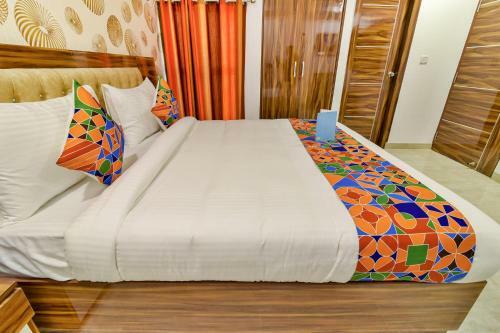 Hotel Fabexpress P Suites