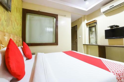 Oyo 73674 Hotel Sampuran Inn