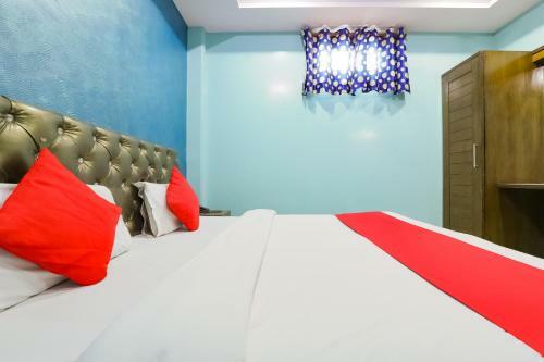 Oyo 73674 Hotel Sampuran Inn