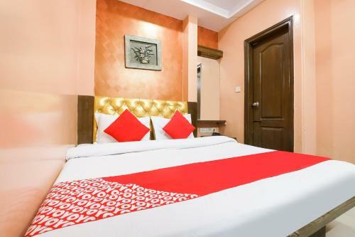 Oyo 73674 Hotel Sampuran Inn