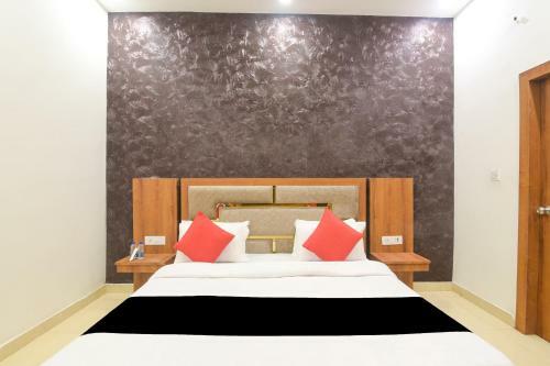 Hotel Oyo Collection O 77496 Dev Palace