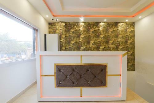 Hotel Oyo Collection O 77496 Dev Palace