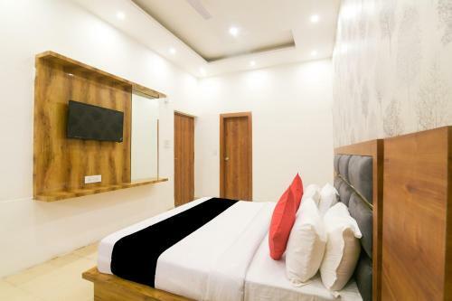 Hotel Oyo Collection O 77496 Dev Palace